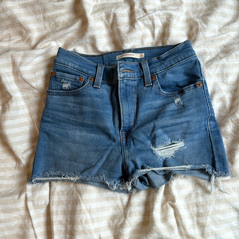 Levi High Rise Shorts